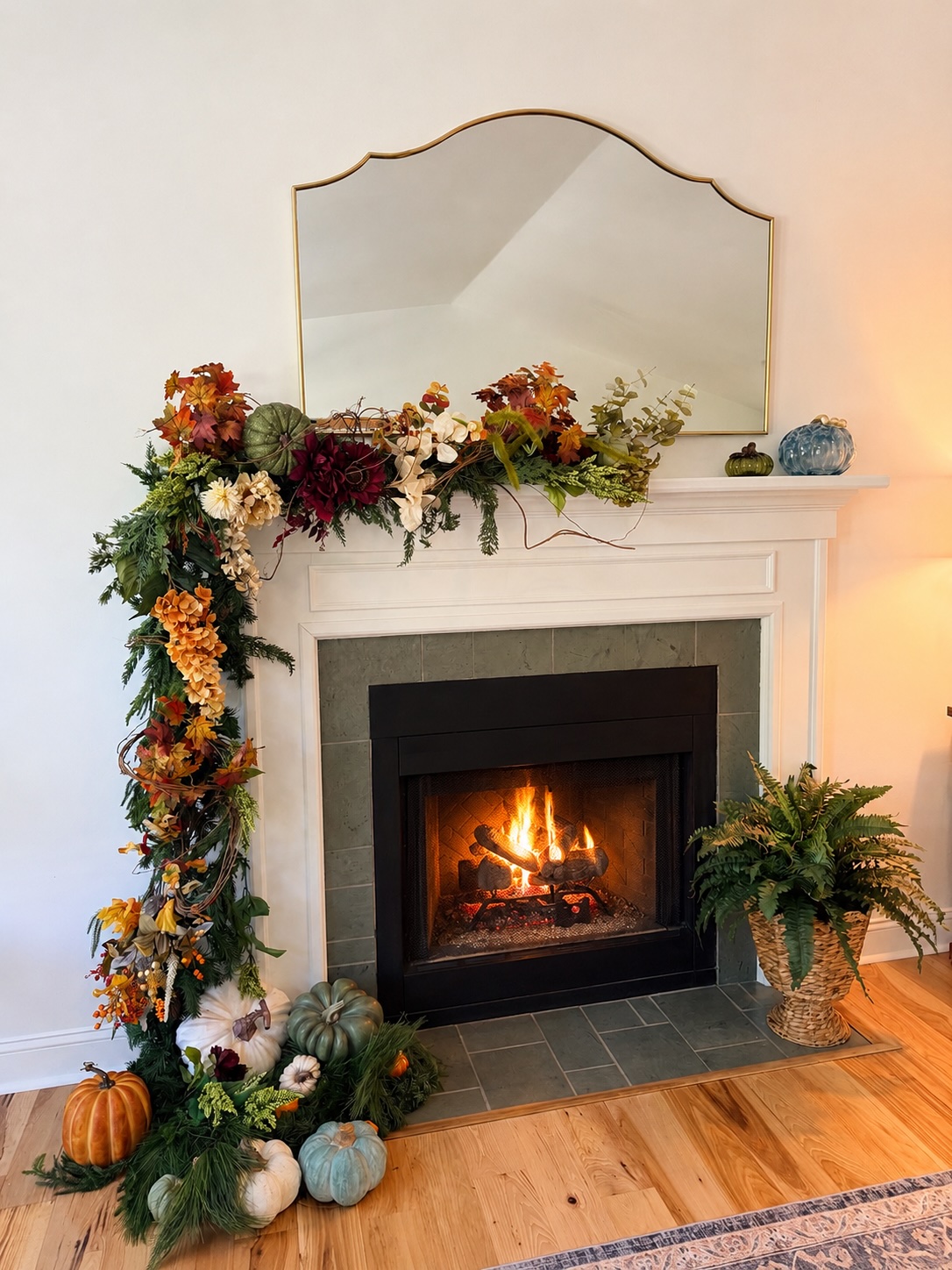 Holiday decorating by Blue Heron Home Interiors — photo 15