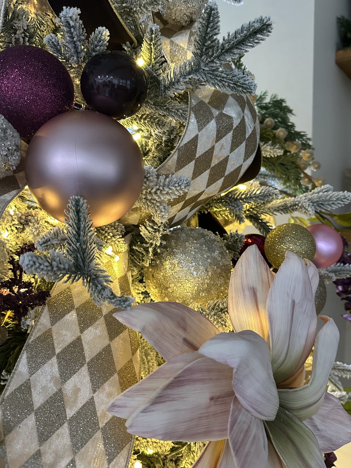 Holiday decorating by Blue Heron Home Interiors — photo 6