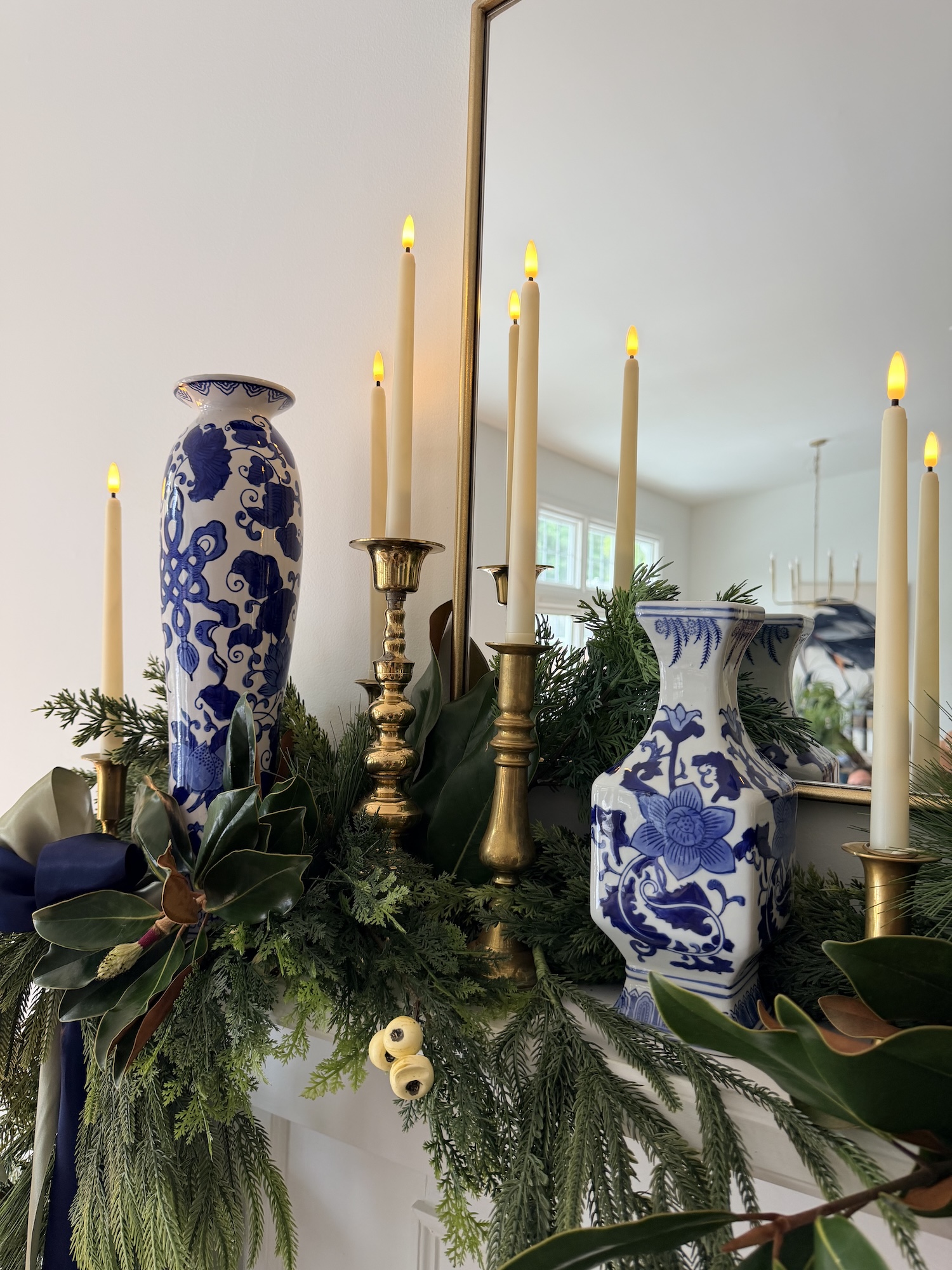 Holiday decorating by Blue Heron Home Interiors — photo 11