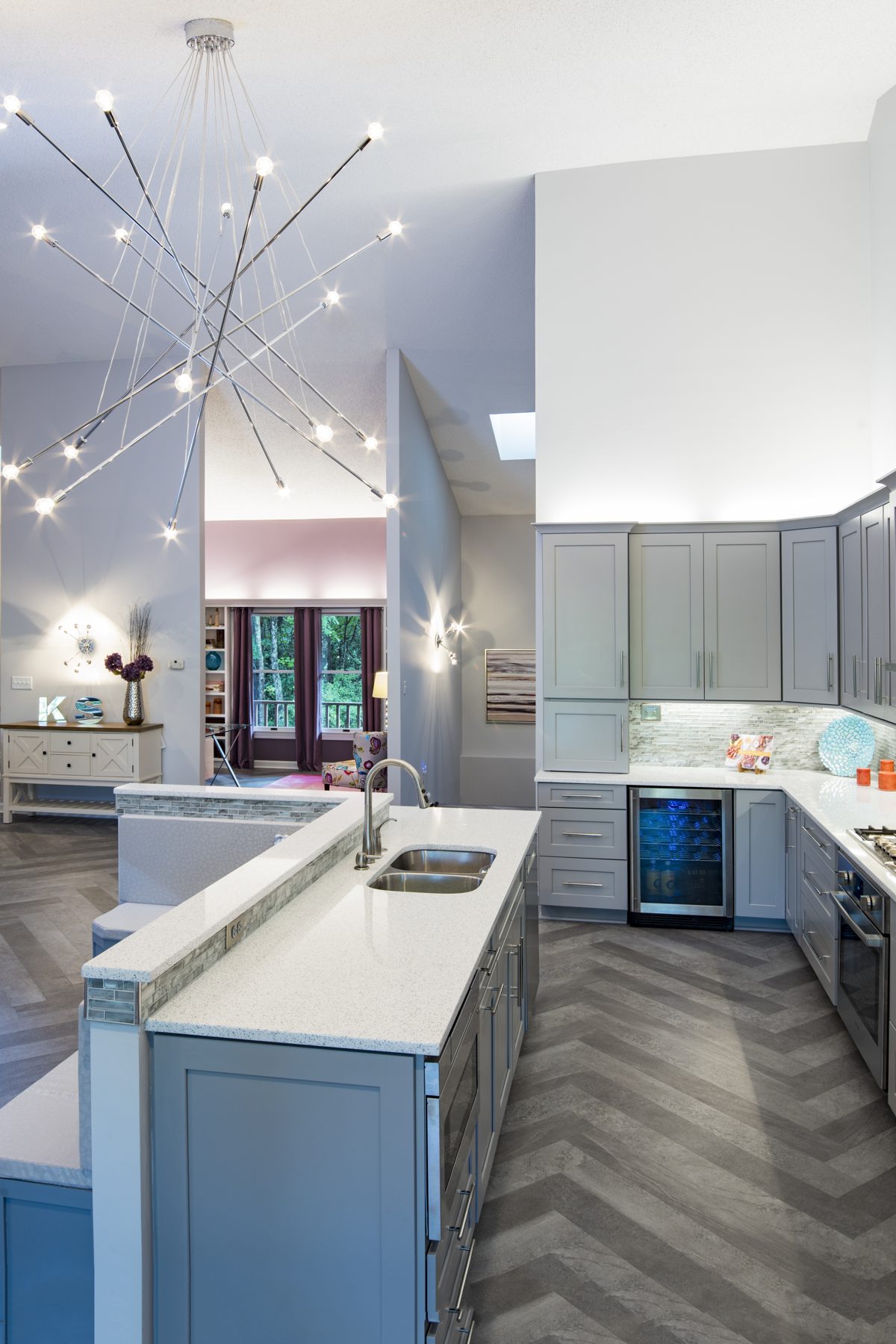 Greenbrier Modern Kitchen — photo 3
